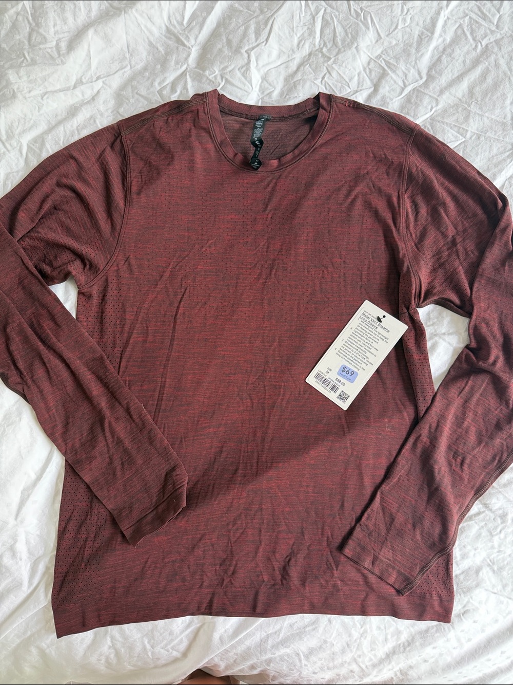 lululemon athletica Men's Long-Sleeve Crew in Deep Red